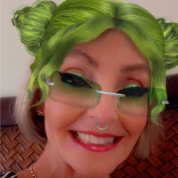 Meet your Posher, Pauline - Picture 3 of 3